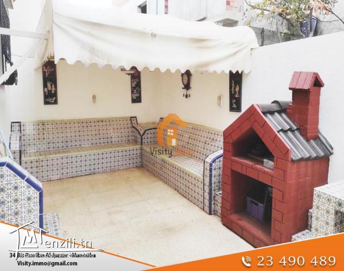 Villa sur deux niveaux à vendre