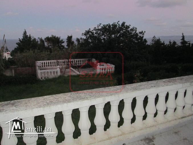 location d'une villa style américaine à corniche