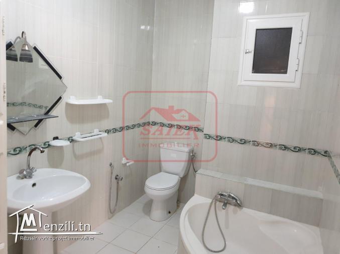 location d'un 1ér étage d'appartement à centre ville