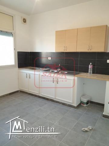 location d'un 1ér étage d'appartement à centre ville