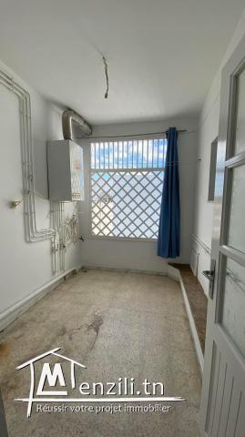 A vendre un appartement S+3 aux jardins de l'aouina
