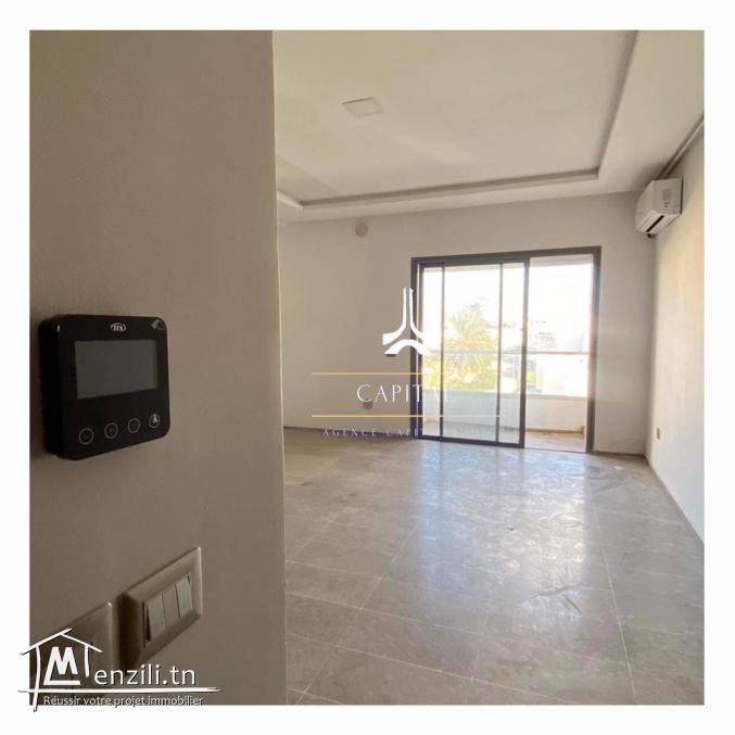 s1 a l'aouina avec place parking au sous sol