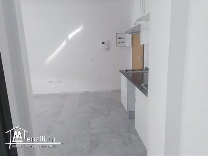 Loue coquet studio ennasr2