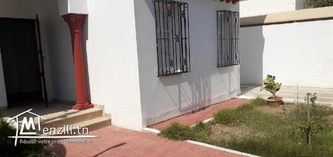 une villa jumelée a l'aouina