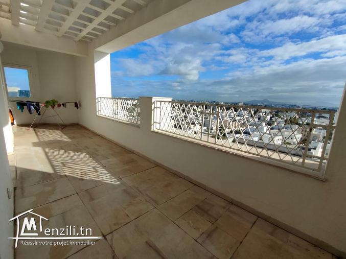 Spacieux S+4 de 289m² avec cellier et 2ppkg à Menzah8