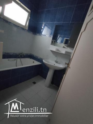 Villa S+4 plain pied avec un grand jardin