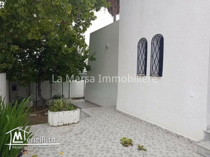 A Louer villa s3 avec jardin à Menzah 9