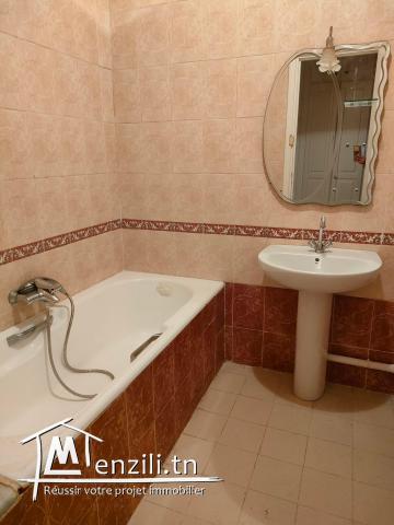 Spacieux S+3 de 200m2 à Ennasr 2