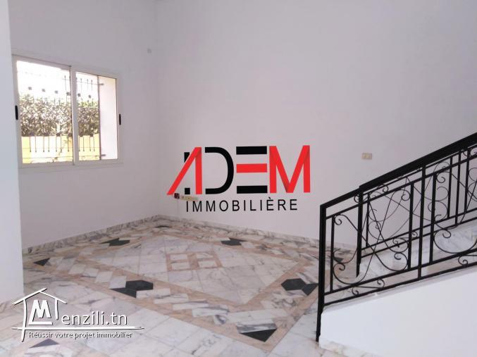 Duplex S3 avec une entrée indépendante et petit jardin