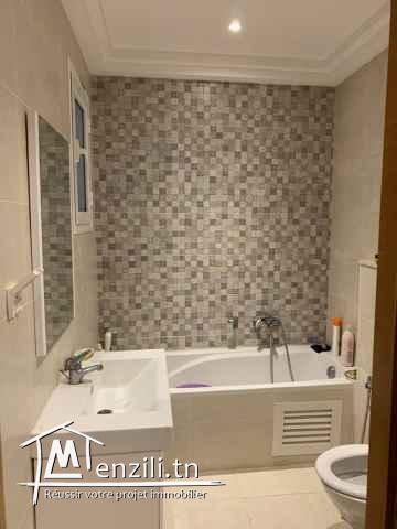 A vendre un appartement s2 avec jardins à l'aouina