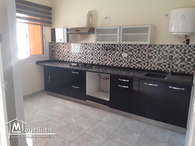 Appartement premier étage de villa