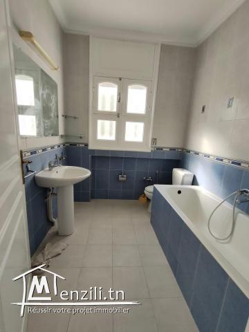 duplex haut standing avec un jardin privatif a menzah9