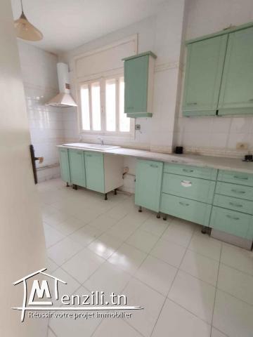 S+3 au RDC dans une Cité calme à Manar 2