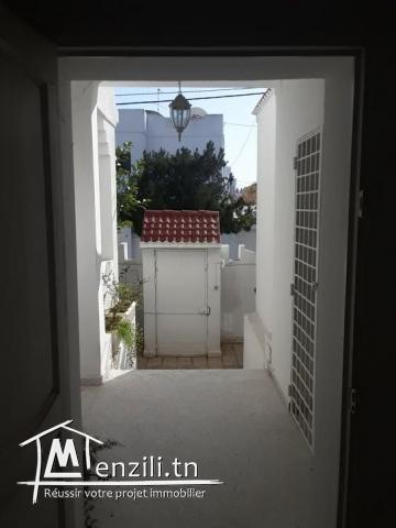 Av. Villa à 2 niveaux, route de Gammarth