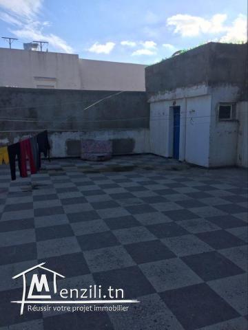 A vendre maison à El omrane