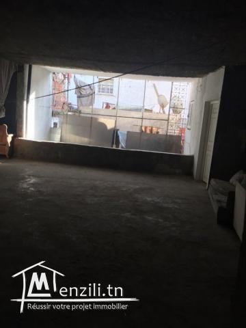 A vendre maison à El omrane