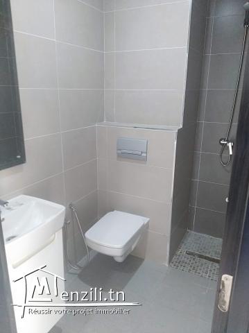 Coquet studio neuf HS à Ennasr 2