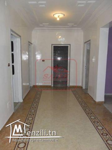 LOCATION D'UN Étage-de-villa à Hay Hana