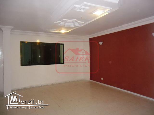 LOCATION D'UN Étage-de-villa à Hay Hana