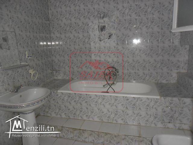 LOCATION D'UN Étage-de-villa à Hay Hana