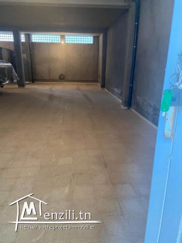 Location d'un local de 100 M2 à Korba