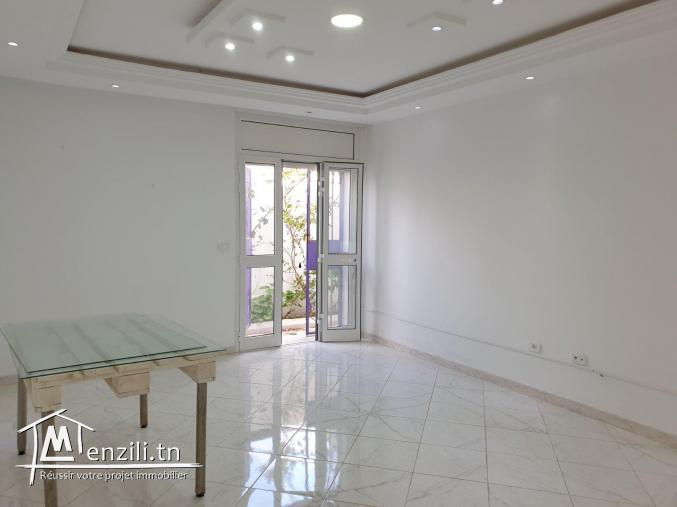 REZ-DE-CHAUSSEE A BOUKHRISS