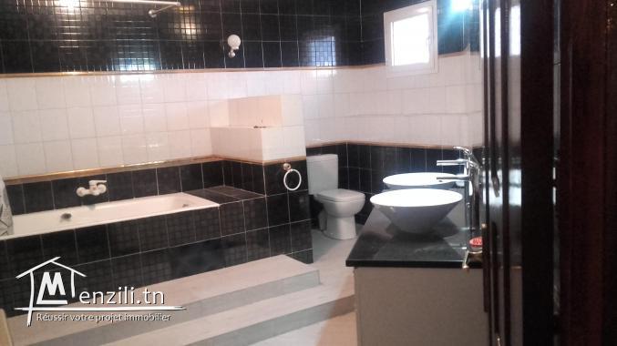 VILLA DE MAîTRE 500m2 avec piscine; 8 piéces