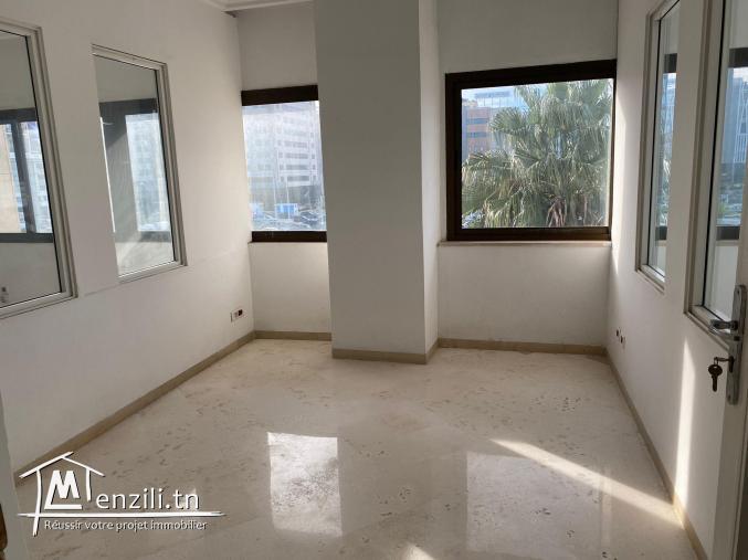 Location d'un espace bureautique à charguia 1