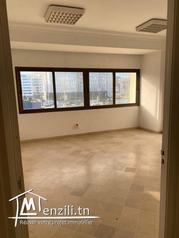 Location d'un espace bureautique à charguia 1