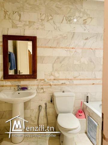 S+1 de 80m² richement meublé à Ennasr 2