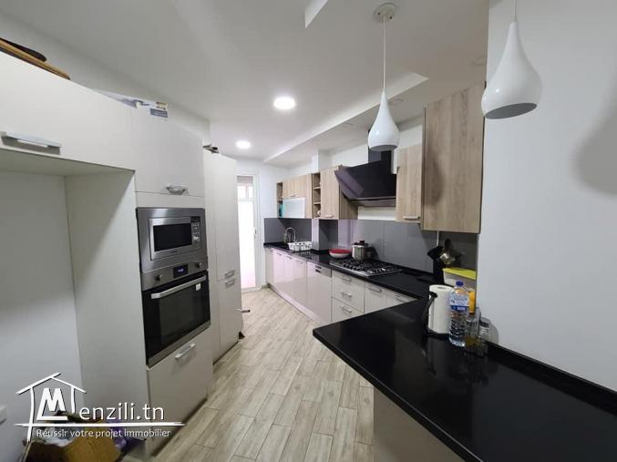 A vendre s3 avec deux terrasses a ain zaghwene