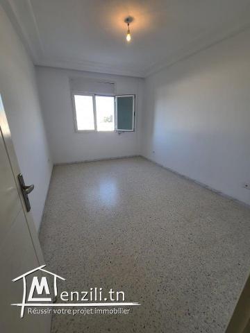 A vendre un appartement s+2 aux jardins de l'aouina