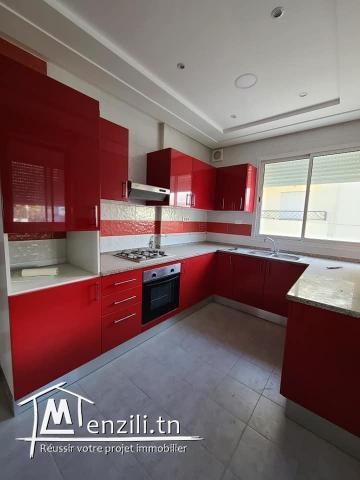 A vendre villa S+9 à Ain Zaghouen Nord