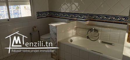 Une villa s5 a louer a la marsa