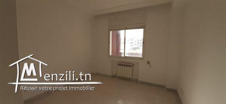 un appartement a louer a cité palmeraie