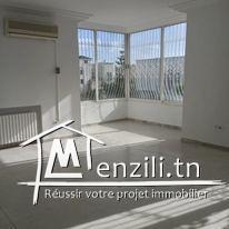 Un étage de villa s3 de 175m a la Marsa