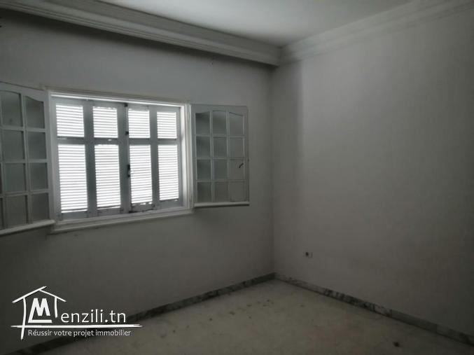 étage de villa s+4 a menzah 6