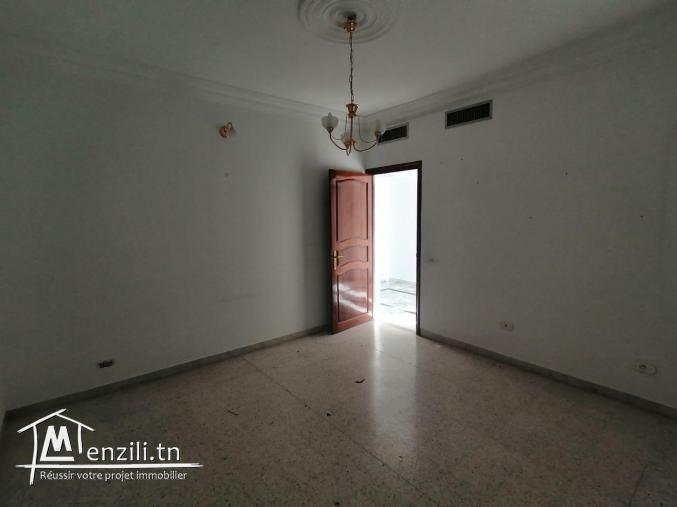 étage de villa s+4 a menzah 6