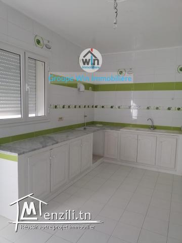 LOCATION ETAGE DE VILLA KHEZAMA EST à usage bureautique