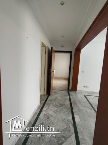 S+2 à les jardins d'El Menzah 2 côté Monoprix