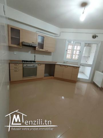 S+2 à les jardins d'El Menzah 2 côté Monoprix