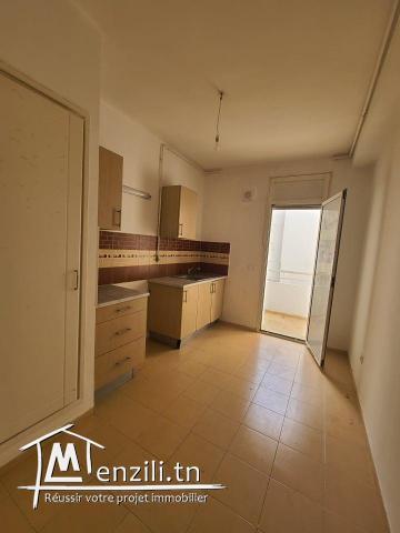 A vendre un appartement s+2 aux jardins de l'aouina