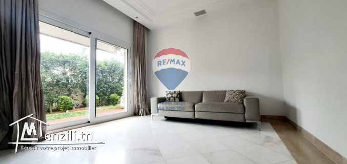 Triplex à La Marina Gammarth à louer (vide)