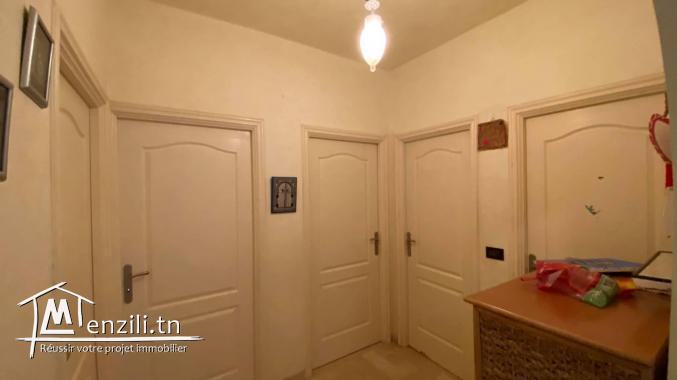 A vendre un appartement s+3 a l'aouina