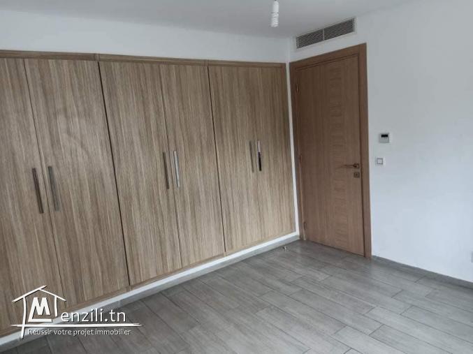 S+3 de haut standing  à Ennasr 2