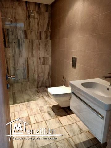 S+3 de haut standing  à Ennasr 2