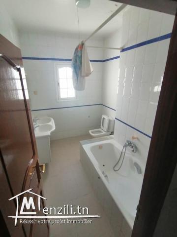 Étage de villa S+4 de 250m² à Menzah 6