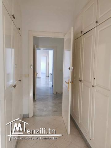 S+3 de 170m² avec une terrasse de 130m² , un cellier et une ppkg