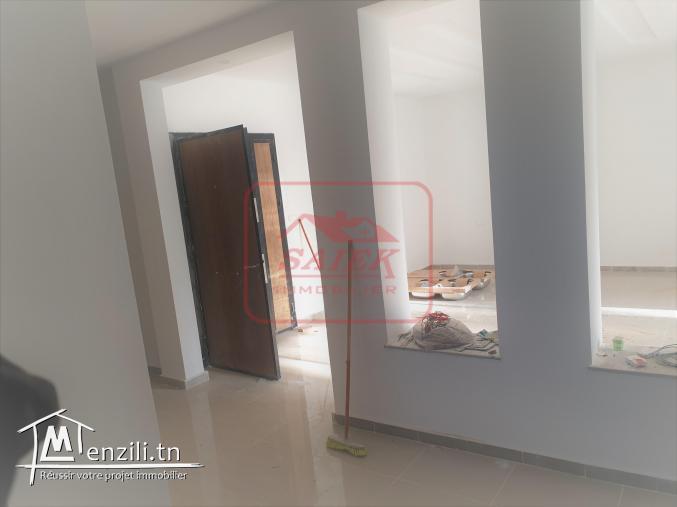 Luxueux  Étage de villa à La Corniche