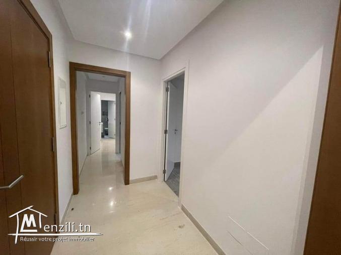 un appartement s2 de 160m² a louer a la soukra